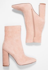 RAID Kotníková obuv na vysokém podpatku - light pink