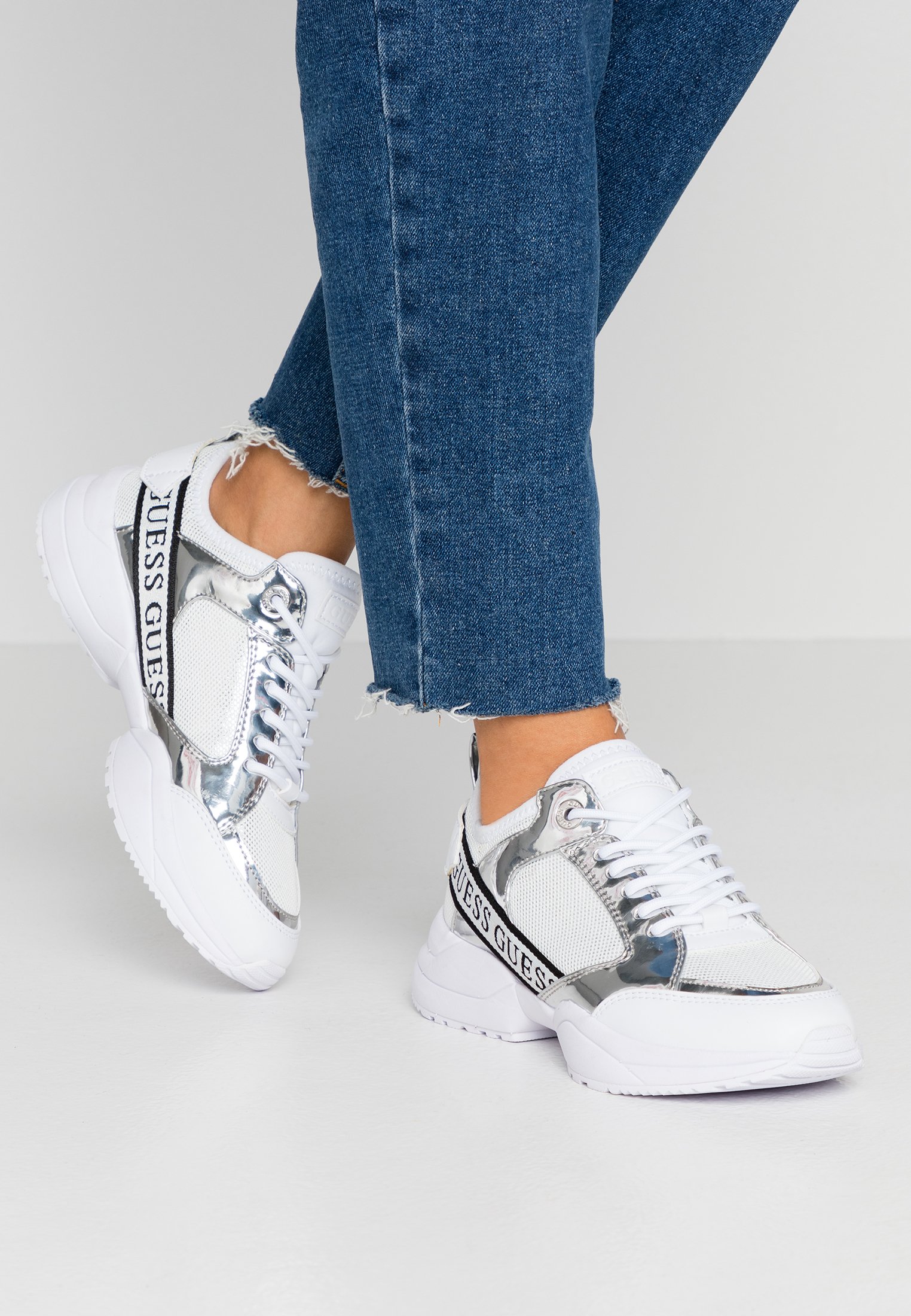 zalando guess chaussures