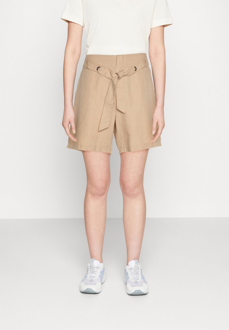 Esprit Shorts mit Gürtel (rosa) online kaufen