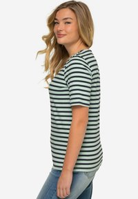 LAURASØN CLASSIC FIT - Triko s potiskem - deep mint
