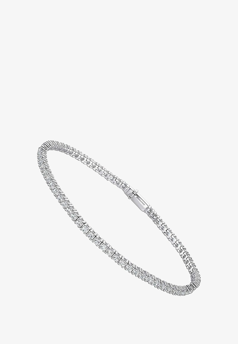 Pulsera de tono plateado hecha de eslabones de metal entrelazados, con piedras en posiciones alternas para añadir textura y brillo. Cierre de broche.