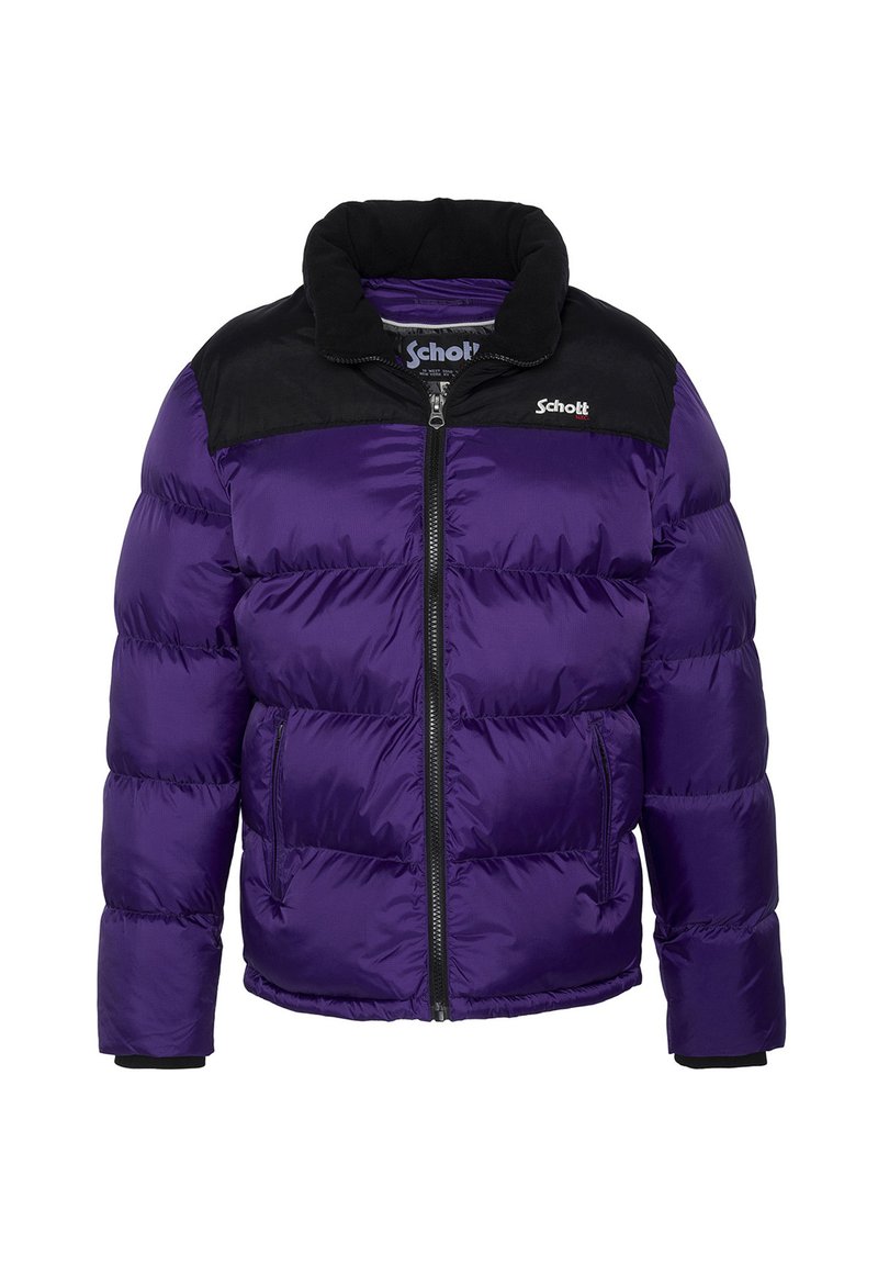 Fioletowa kurtka puchowa z czarnym kołnierzem, z przednim zamkiem błyskawicznym, dwoma bocznymi kieszeniami i pikowanym wzorem. Logo marki na piersi.
