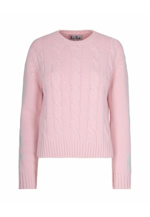 Maglione a misto rosa chiaro, lavorato a treccia, con maniche lunghe e polsini e orlo a costine, dotato di un collo rotondo e dettagli testuali sottili sulle maniche.