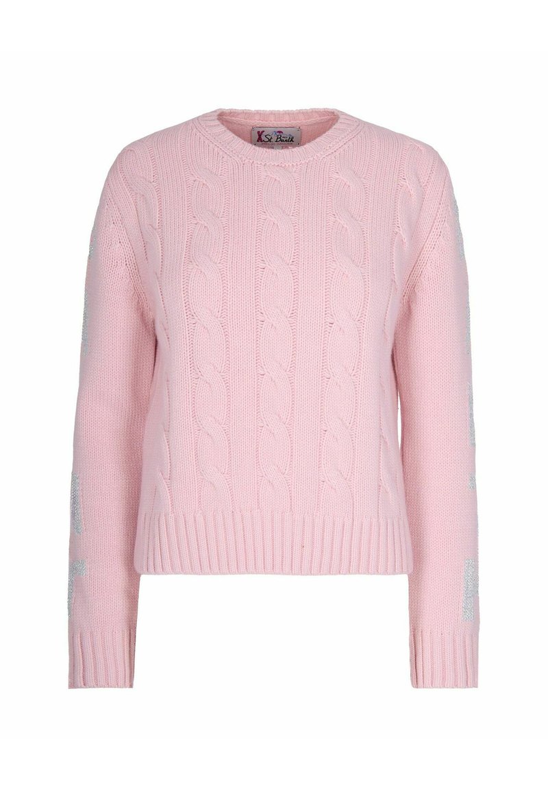 Maglione a misto rosa chiaro, lavorato a treccia, con maniche lunghe e polsini e orlo a costine, dotato di un collo rotondo e dettagli testuali sottili sulle maniche.