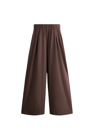 OYSHO, WATER-REPELLENT PINSTRIPE WIDE-LEG TROUSERS - Pantalon classique - chocolate red