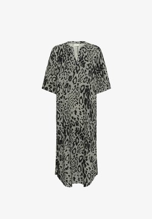 Kaftan jusqu'aux genoux en tissu léger avec un fond gris et un motif léopard noir, présentant un col en V et des manches courtes.