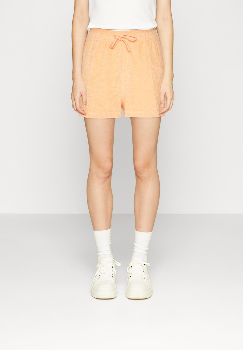 Lacoste Shorts - apricot - Zalando.co.uk