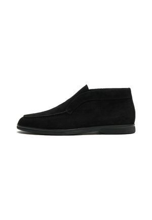 Loafers - black