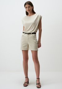 Jimmy Key ROUND NECK  - T-shirt basic - beige