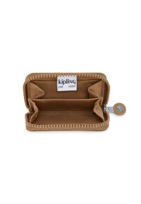 Kipling wallet in light brown fabric with zip closure. Interior features two slot pockets. Label reads "Kipling Live Light." Smooth texture.