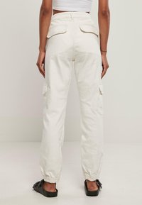 Urban Classics Relaxed fit jeans - white
