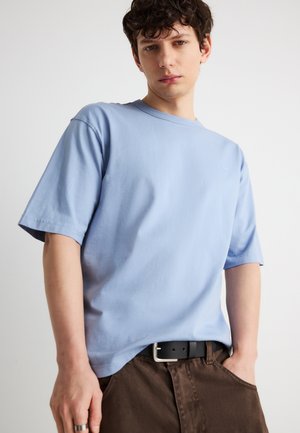 LOOSE TEE - Βασικό μπλουζάκι - rain washed