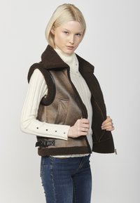 Koroshi Strukirani kaput - marron   brown