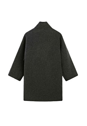 Cappotto di lana grigio scuro con maniche lunghe e schiena dritta, esposto su uno sfondo bianco.