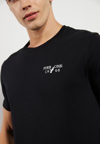 Pier One - T-shirt basic