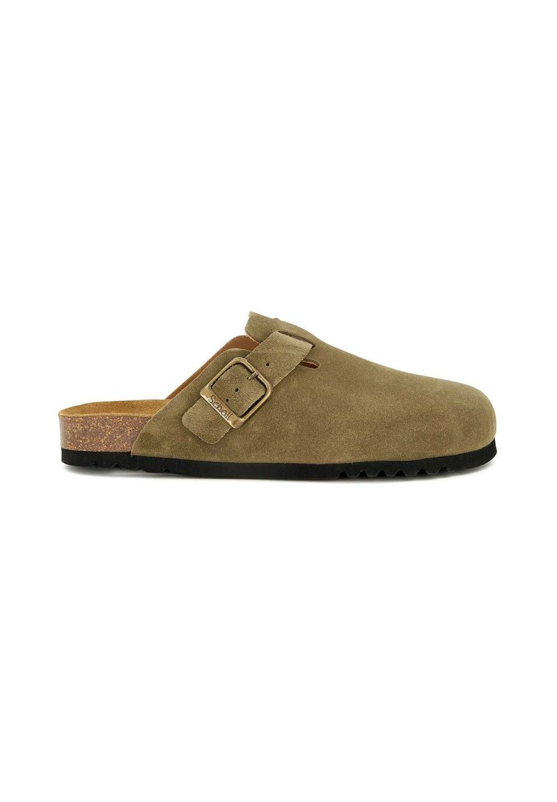 Sabot en daim marron avec un bout arrondi, semelle en liège, boucle en métal ajustable et semelle en caoutchouc texturé. Design simple pour un usage décontracté.