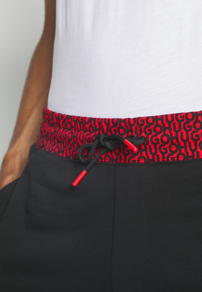 Herren Trainingsanzüge | HUGO DRAIG Shorts black/schwarz - JY69118 Herren Trainingsanzüge | HUGO DRAIG Shorts black/schwarz - JY69118