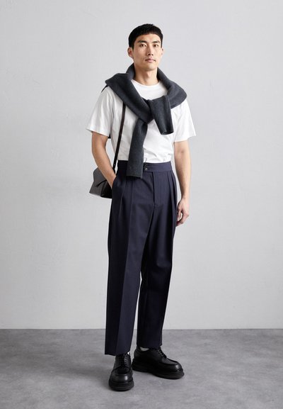 Paul Smith TROUSER - Tygbyxor - grey