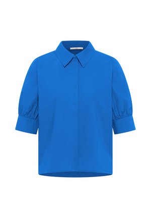 Helles blaues Kurzarmbluse mit spitzem Kragen, durchgehendem Knopfverschluss und geknöpften Ärmeln mit leichten Raffung.