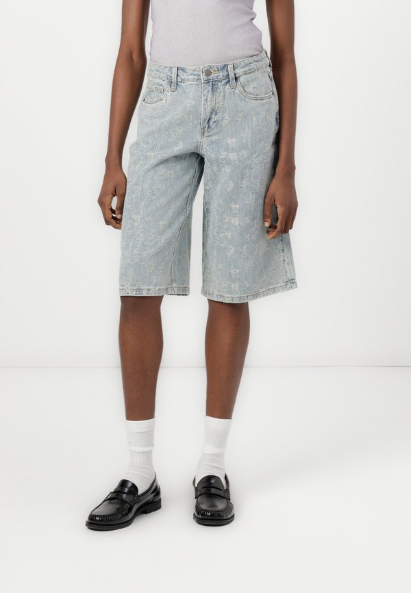 BERMUDA - Denim shorts - distressed denim