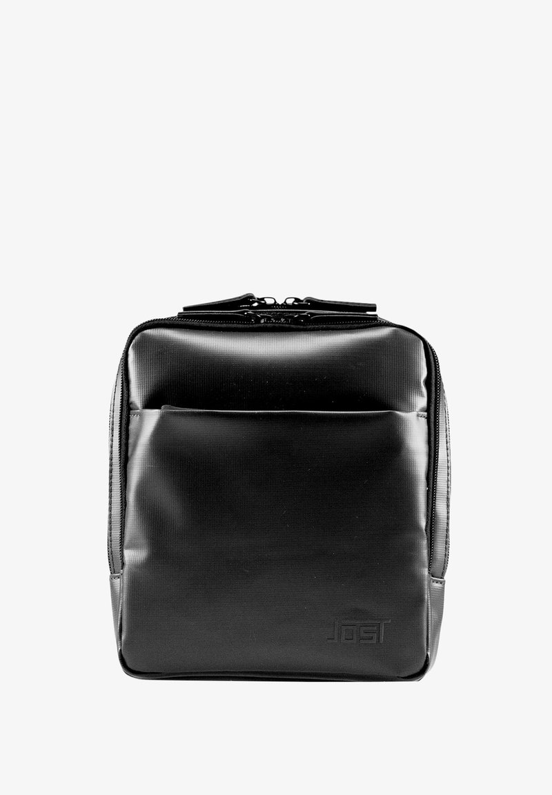 Schwarz rechteckige Tasche aus glänzendem Material mit einem Reißverschluss oben und einem dezenten geprägten Logo auf der Vorderseite.
