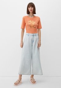 s.Oliver MIT FRONTPRINT - T-shirt print - papaya