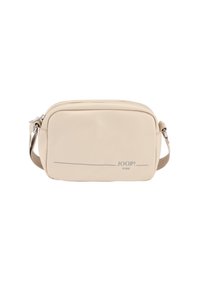 Borsa a tracolla beige con una texture liscia, forma rettangolare, hardware argentato, chiusura con zip e un logo discreto sulla parte anteriore.