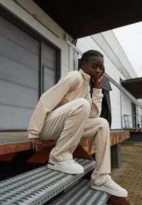 LIU JO SILVIA  - Sapatilhas - milk