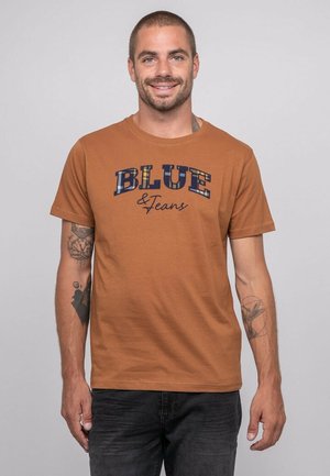 À MOTIF JACKHORN - T-shirt imprimé - camel
