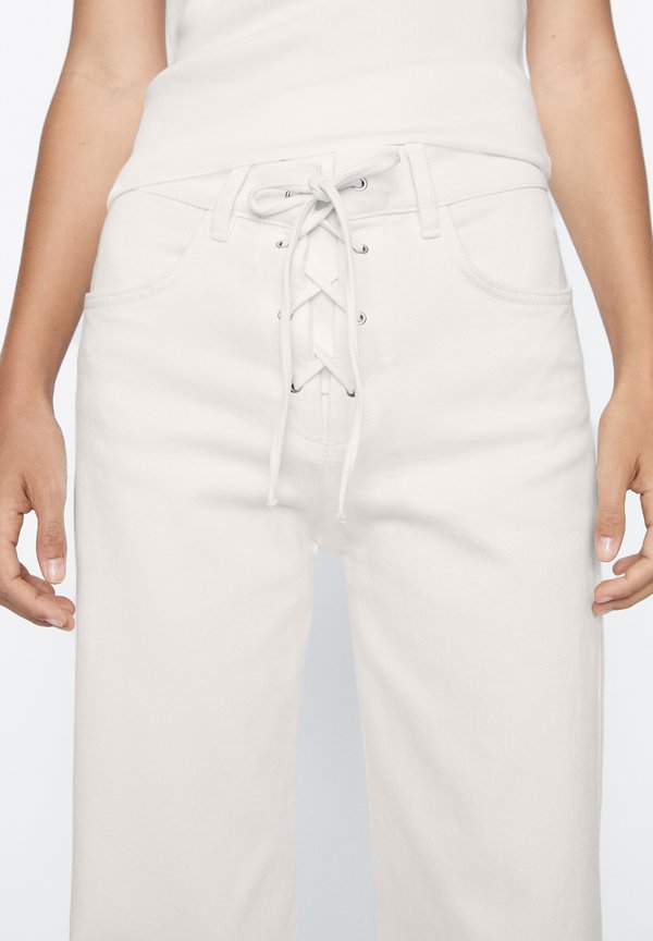 FLARE FIT WITH LACE-UP DETAIL  - Flared Jeans4