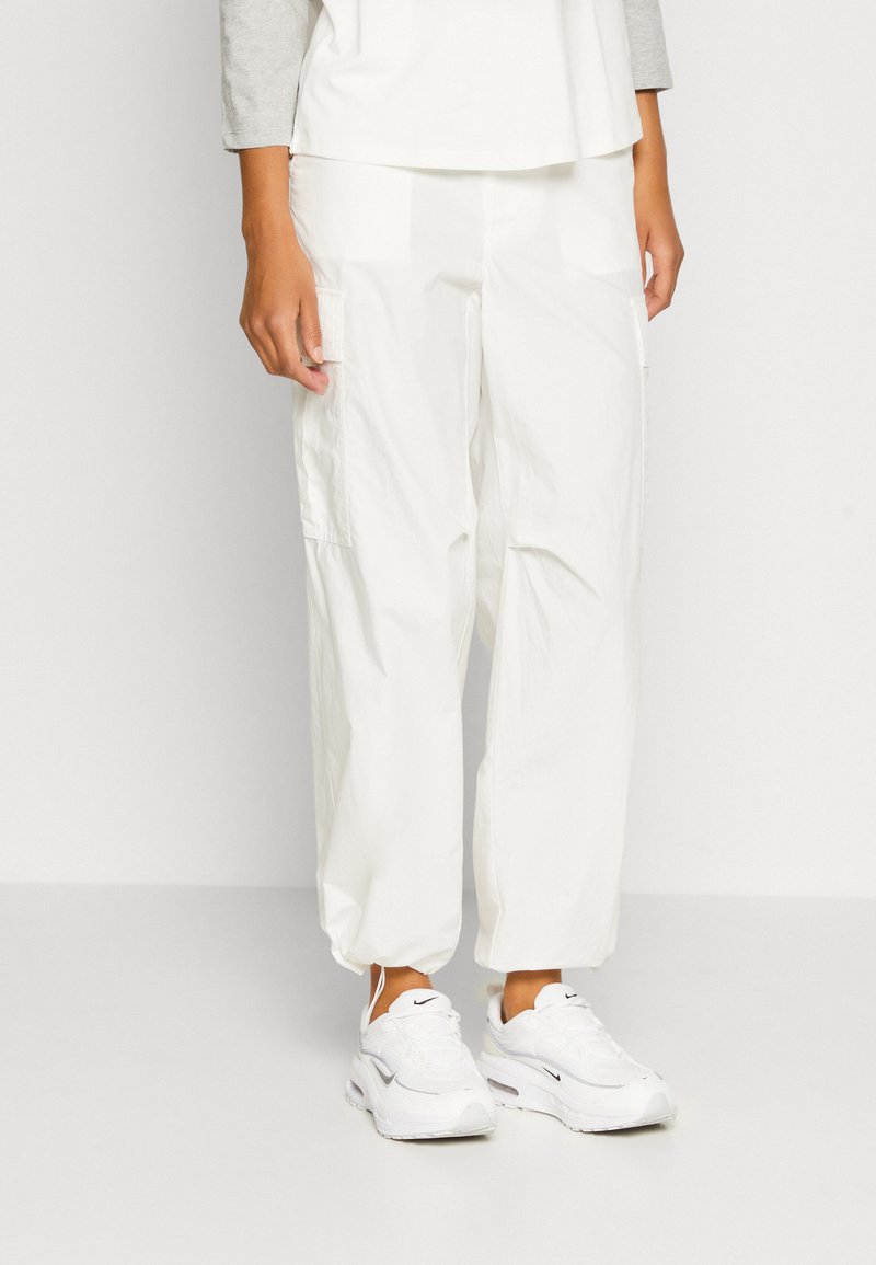GAP PARACHUTE PANT Cargo trousers new off white/offwhite Zalando.ie