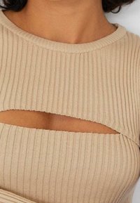 Stradivarius Sweter