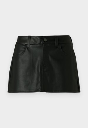 Fustă mini din piele sintetică neagră, cu un design clasic cu cinci buzunare, închidere frontală cu nasture și cusături fără sudură pentru un aspect elegant.