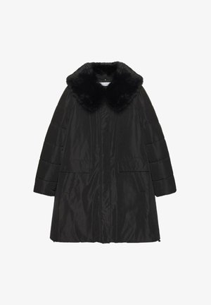 Schwarzer Steppmantel mit Pelzkragen, gerader Silhouette, zwei Fronttaschen und gesteppter Textur an den Ärmeln.