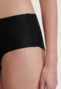 Calida SLEEK SKIN MIDI - Slip - schwarz