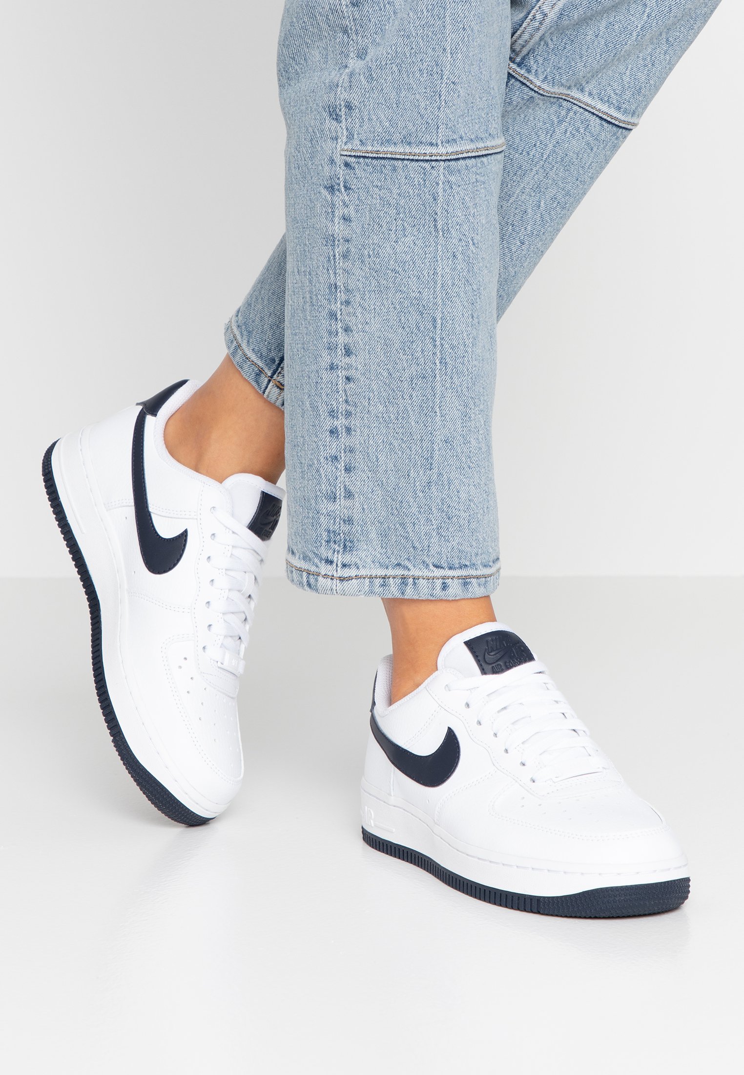 air force 1 07 trainers white obsidian white ocean cube