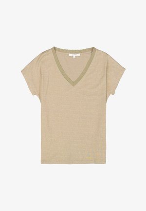 Beige T-shirt met korte mouwen en een V-hals, met een gestructureerde gouden glans. De halslijn is versierd met een geribbelde olijfgroene rand.