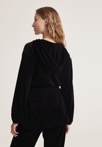 Odd Molly CAROLA - Zip-up sweatshirt - almost black