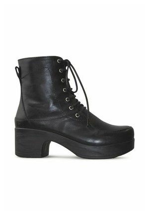 Platform ankle boots - black