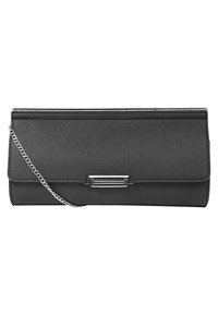 Borsa a pochette nera con una texture liscia, dotata di una tracolla in catena argentata e un dettaglio a chiusura metallica rettangolare sulla parte anteriore.