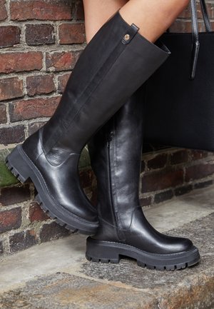 Kozačky na platformě - black