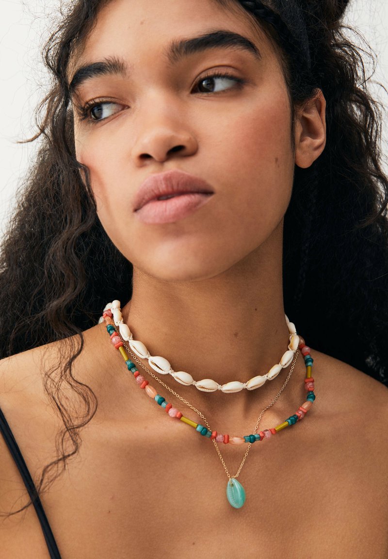 PULL&BEAR 3 PACK Nyaklánc turquoise/türkiz Zalando.hu