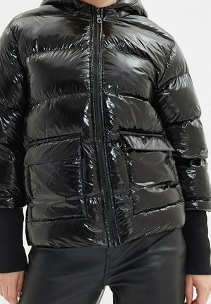 Winterjacke - black