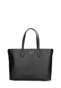Borsa tote in pelle nera con due manici, design strutturato, texture sottile e logo metallico sul fronte. Chiusura con cerniera.