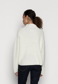 Marc O'Polo DENIM HIGH NECK WITH RAGLAN SLEEVE - Camisola - pistachio shell
