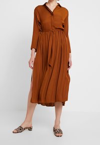 Topshop Abito a camicia - tan