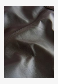 Valitud, chocolate brown