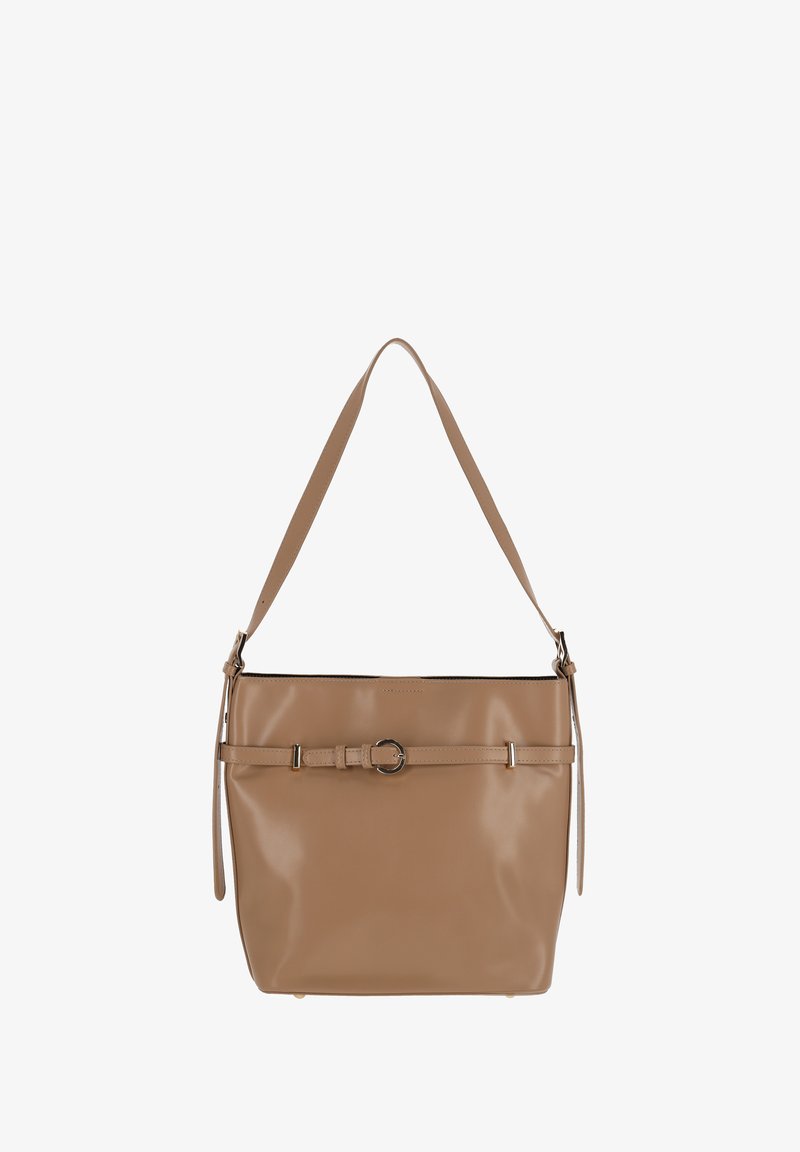 Borsa a mano in pelle marrone chiaro lucida con forma strutturata, tracolla removibile e dettaglio cinturino orizzontale fissato da una fibbia circolare.