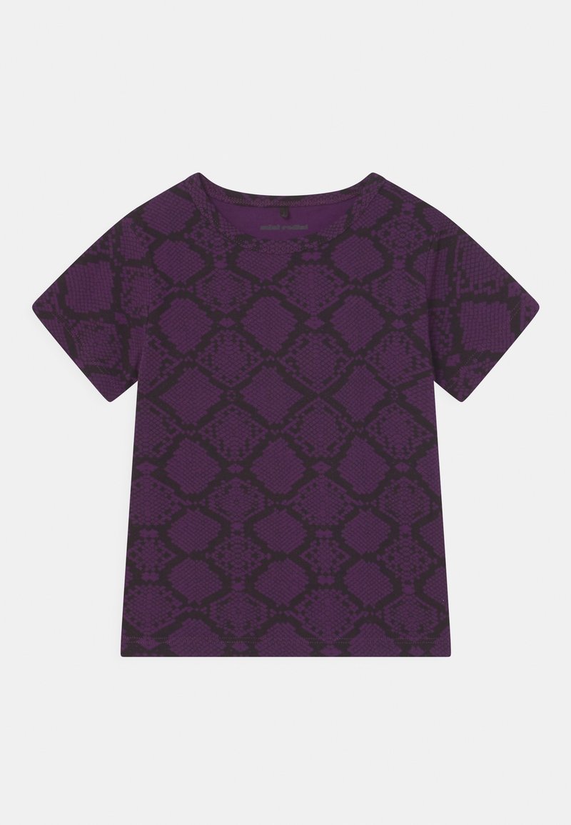 Chemise violette à manches courtes avec motif peau de serpent violet foncé et col rond sur fond clair uni.