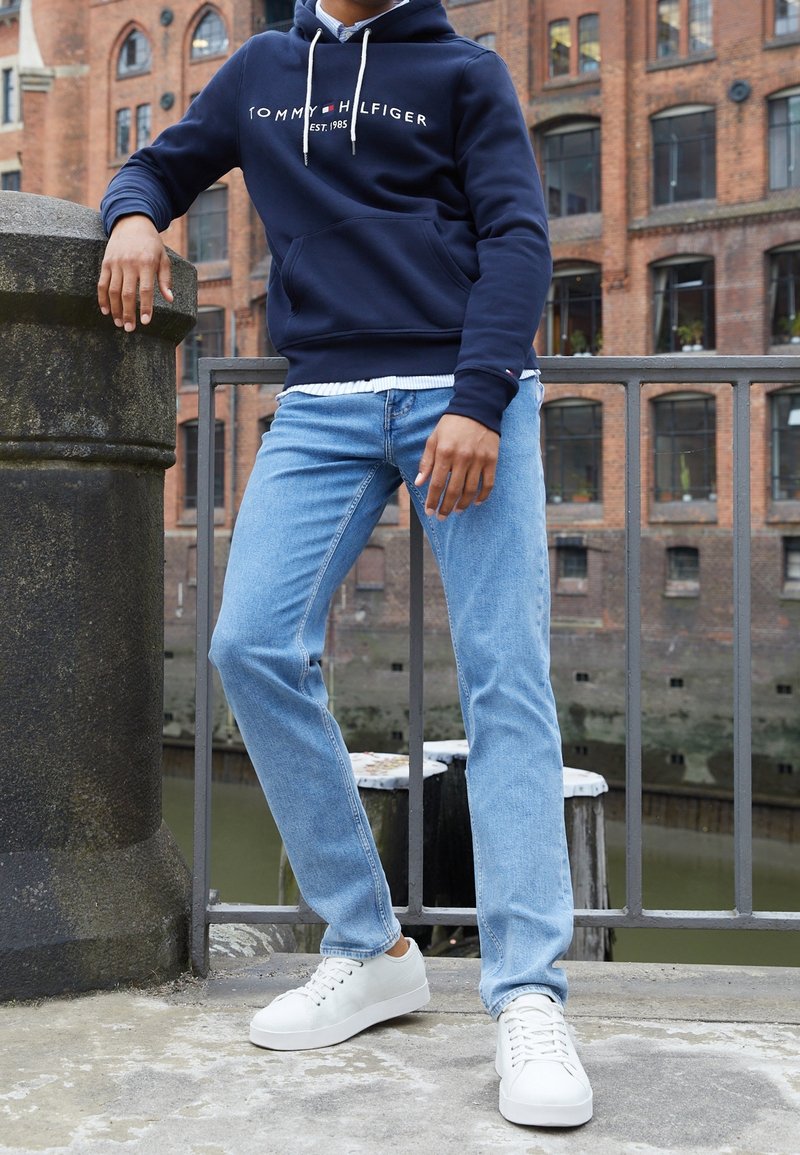 Tommy Hilfiger Felpa con cappuccio - dark blue